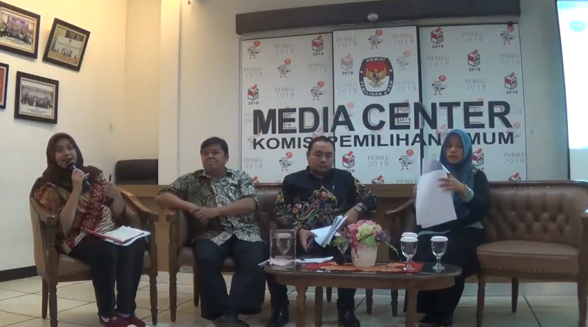 Read more about the article Diskusi Meneropong Calon Perseorangan di Pilkada Serentak 2018