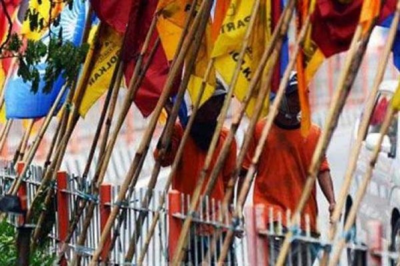 Read more about the article KPU Inkonstitusional Jika Tidak Verifikasi Semua Parpol Peserta Pemilu