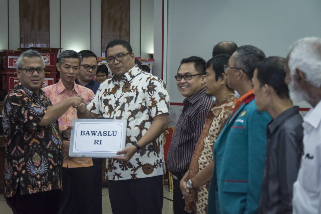 Read more about the article Bawaslu: Pencalonan Perwira TNI/Polri di Pilkada Bisa Picu Konflik