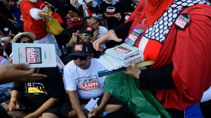 Read more about the article Perludem: Gerakan 2019 Ganti Presiden dan Jokowi Dua Periode Harus Dihentikan