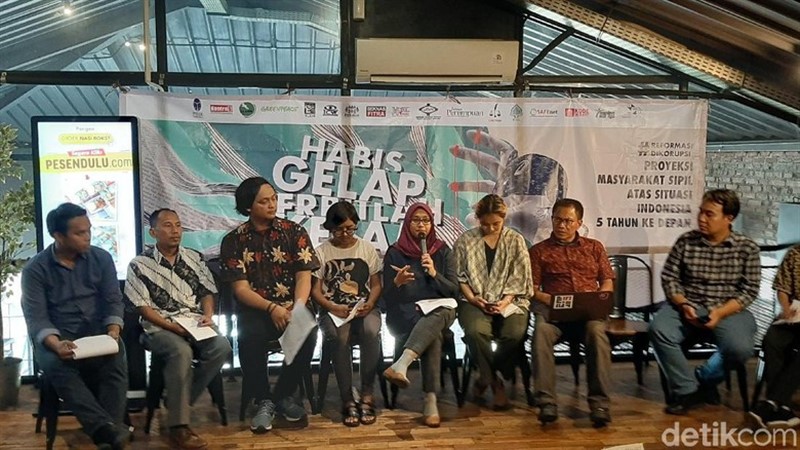 Read more about the article Perludem Minta Parpol Transparan soal Keuangan